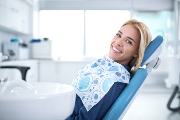 Use Fluoride In Teeth Whitening Trays To Reduce Sensitivity
